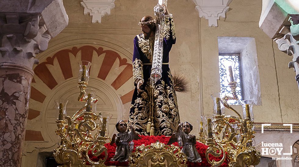 Imagen de Ntro. Padre Jesús de Lucena en la Mezquita Catedral de Córdoba