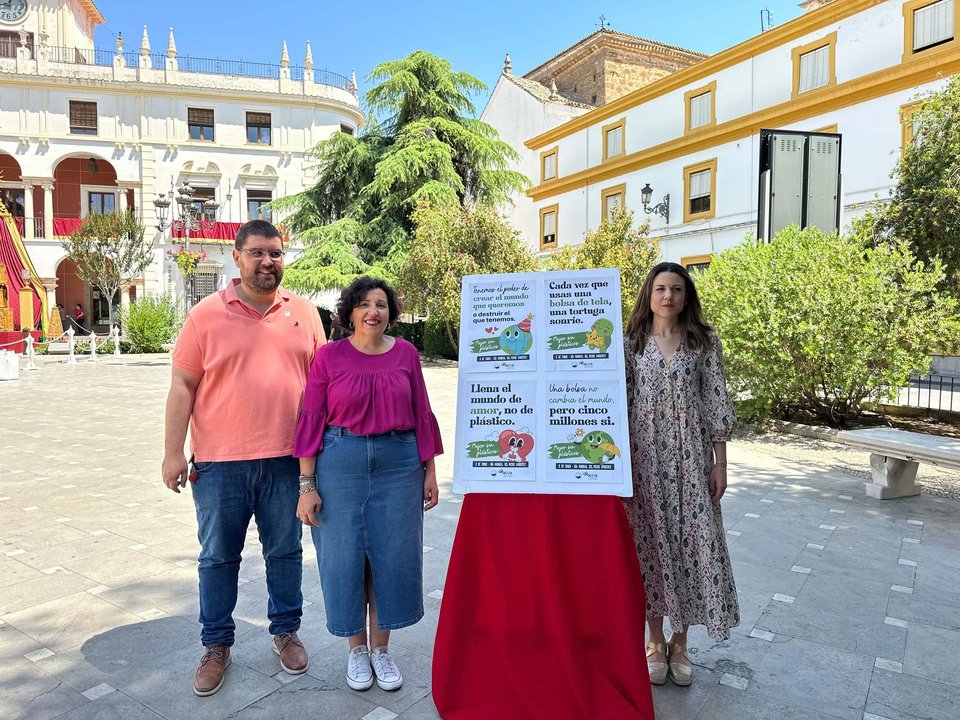 Presentación de la campaña sobre plásticos en Priego de Córdoba