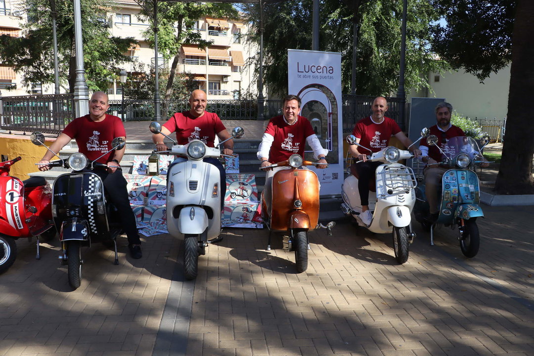 Presentación de la Ruta Subbética en Vespa