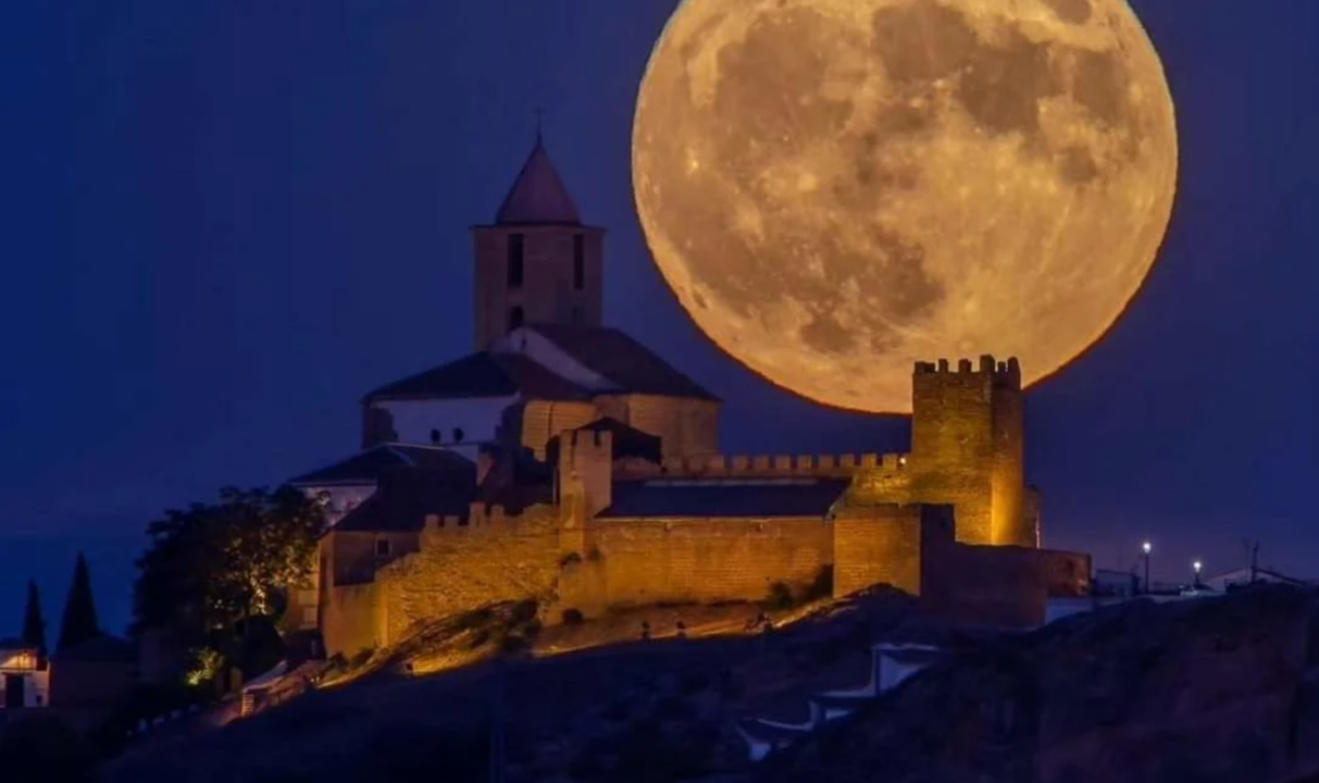 Castillo de Iznájar