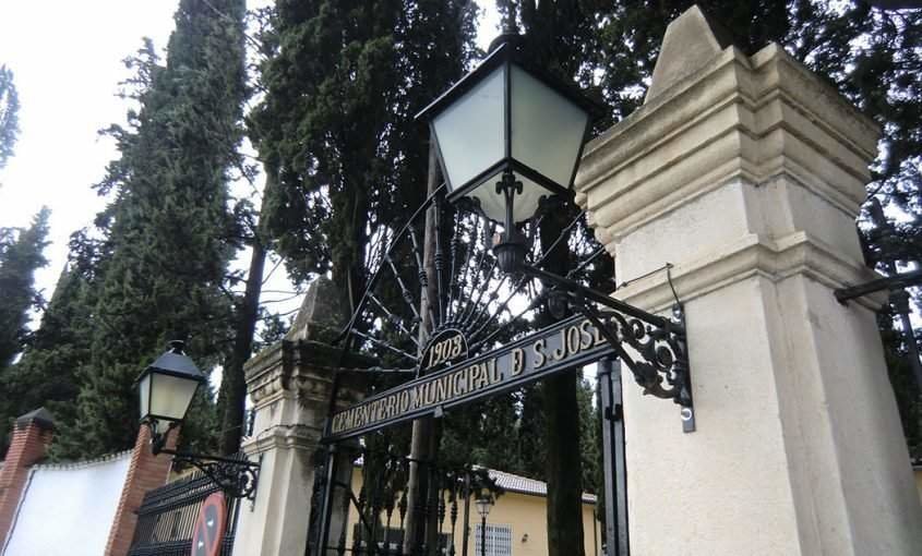 Cementerio municipal San José (Cabra)