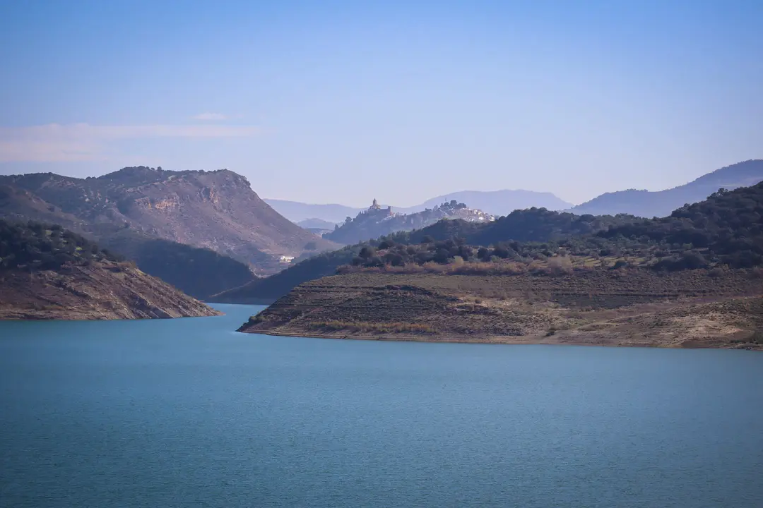 Presentación nuevo embarcadero y área recreativa mirador del Pantano de Iznájar en Rute-12