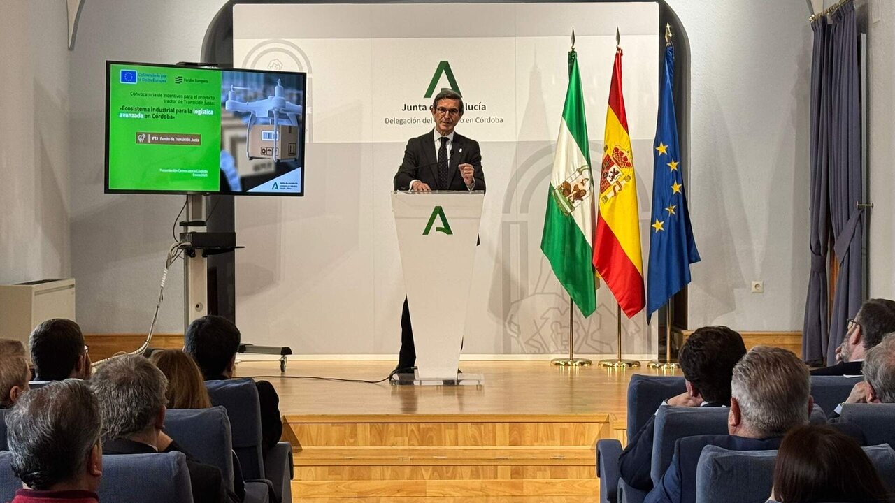 El consejero de Industria, Jorge Paradela, ha detallado hoy en Córdoba las primeras ayudas vinculadas al Fondo de Transición Justa de la provincia