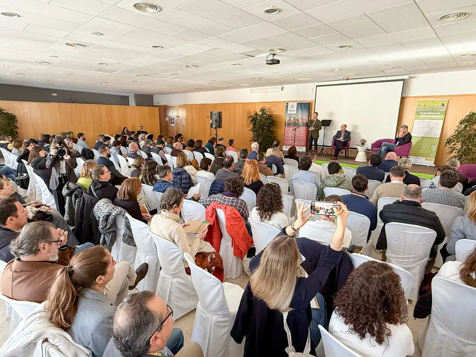 Jornada público-privada para el desarrollo de las Vías Verdes y el cicloturismo en España-37